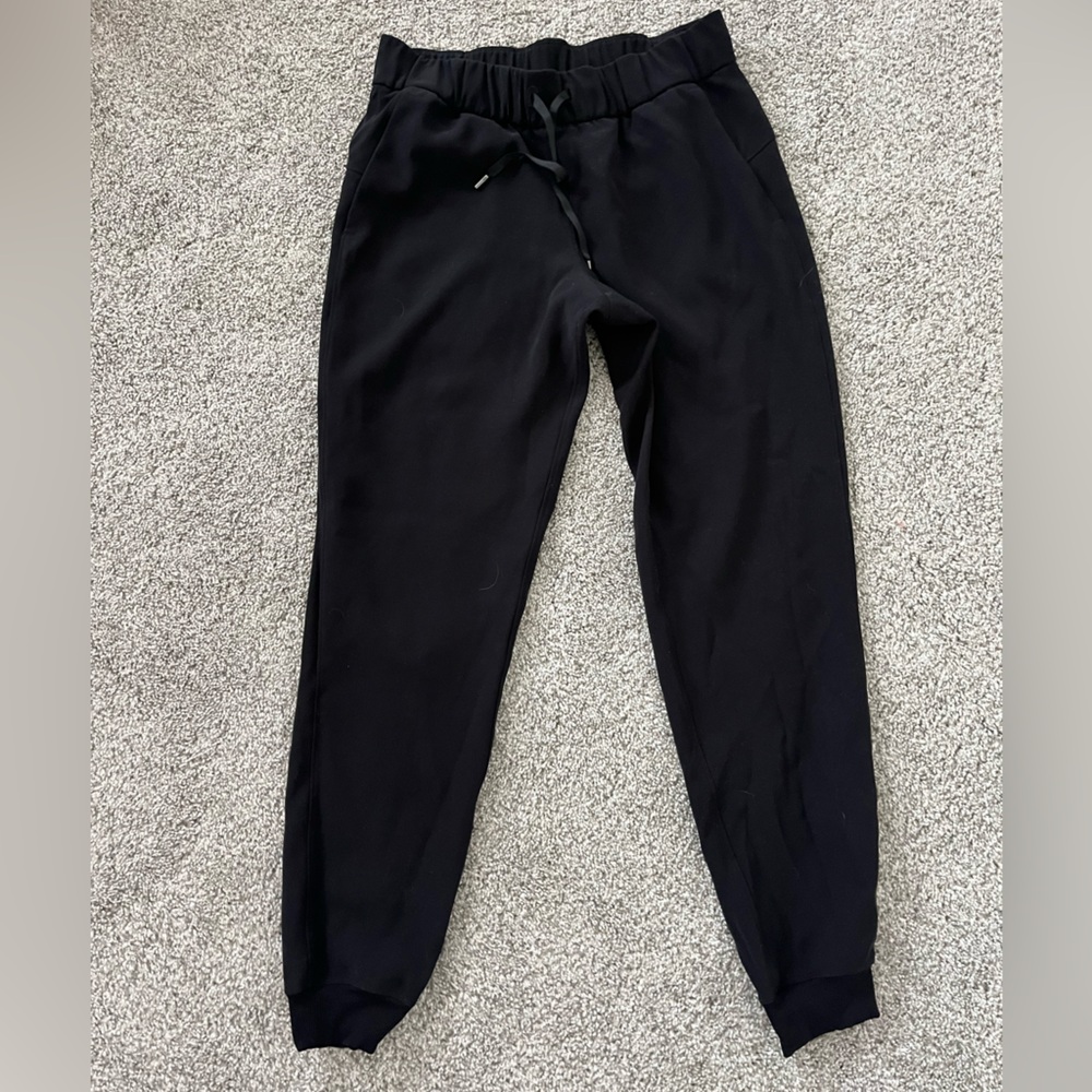 Lulelemon Black Jogger Pants